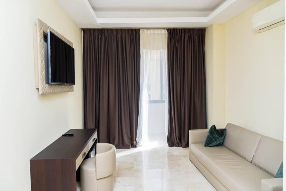Hotel Bachou داكاغْ المظهر الخارجي الصورة